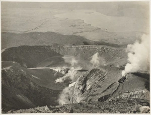 View into the Te Mare Crater, Mount Tongariro