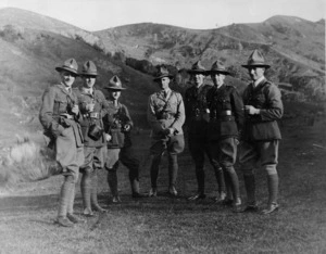 Unidentified New Zealand World War 1 soldiers in uniform