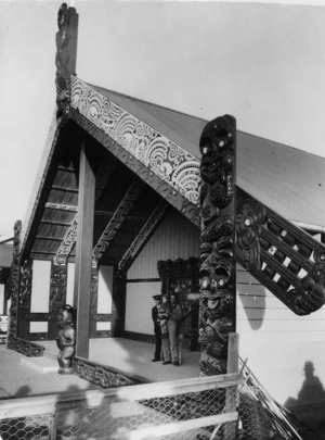 Te Ikaroa a Maui meeting house, Owae Marae, Waitara