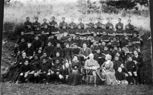 Group portrait of the staff and boys of Te Aute College