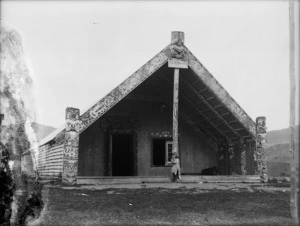 Front view of Te Tokanganui-A-Noho meeting house, Te Kuiti