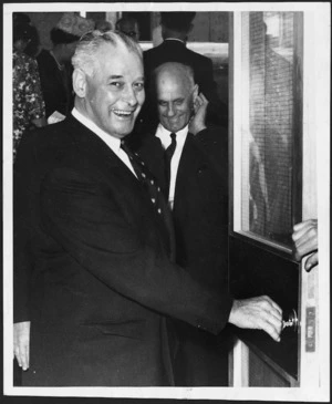 Prime Minister, Sir Keith Holyoake, opening new Bowen Street State Building, Wellington