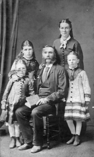 Huff, Frank Rufus, 1850-1920 : Thomas Scott and family