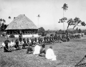 Tattersall, Alfred James, 1866-1951 :Chiefs in ceremonial dress, Mulinu'u