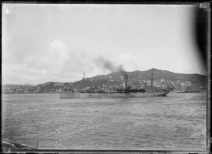 The ship Arawa, HMNZT No 10, carrying 30th Reinforcements, Wellington Harbour