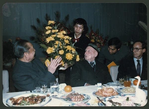 Banquet to celebrate Rewi Alley's 90th birthday, China