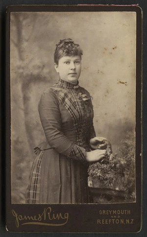 Ring, James (Greymouth and Reefton) fl 1879-1885 :Portrait of unidentified woman