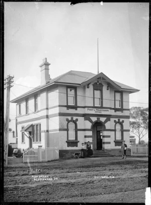 Post and telegraph office, Ngaruawahia - Photograph taken by Robert Stanley Fleming