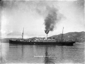 Aldersley, David James 1862-1928 (Photographer) : Ship Ruahine