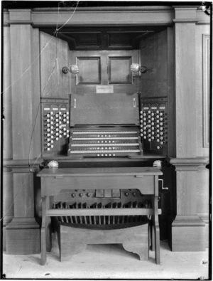 Console of the organ in the Auckland Town Hall