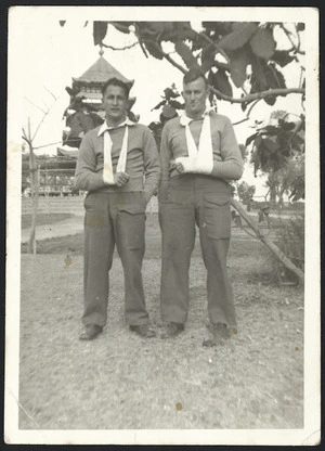 Jim Vernon with another injured soldier taken in the Japanese Gardens, Helwan, Cairo