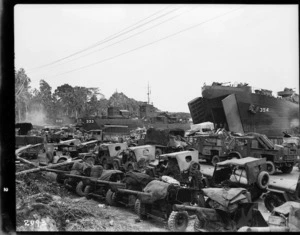 2nd New Zealand Expeditionary Force loading at Juno River, Vella Lavella, Solomon Islands