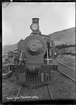 Closeup view of a the front of Wd class steam locomotive, NZR 323.