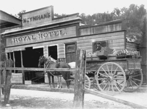 Moynihan's Royal Hotel at Goldsborough, Waimea Valley