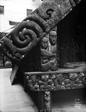 Maori wood carving on the front of the pataka Puawai-o-te-Arawa