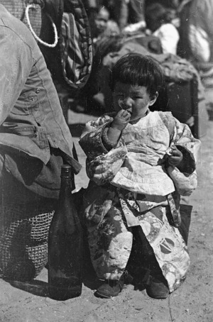 Korean child in traditional dress