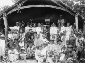 Group of Mauke Islanders, Cook Islands