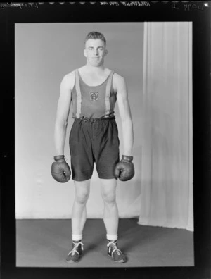 Boxer, Mr E W Kingston