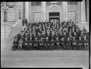 Reception of the Fleet at Parliament including Prime Minister William Massey