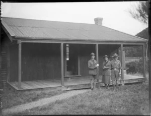 Lord Baden-Powell, with two unidentified people at Lowry Bay, Lower Hutt