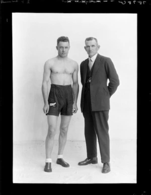 Boxer Mr E Morgan with [Mr Connor?]