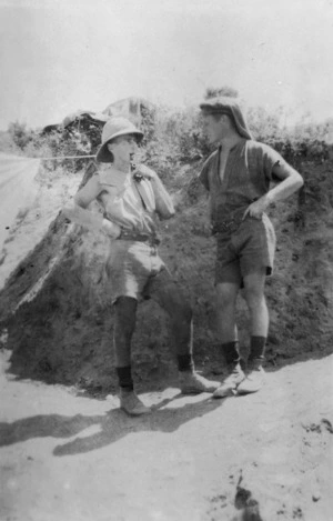 Two New Zealand soldiers, Gallipoli, Turkey