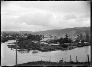 View of Whangarei from the foot of Parahaki.