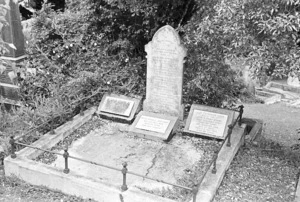 The Evans family grave, plot 9.O, Sydney Street Cemetery.