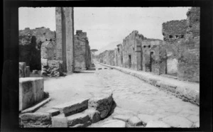 Street scene, ruins of Pompeii, Campania Region, Italy