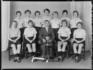Wellington College old girls' hockey team of 1960