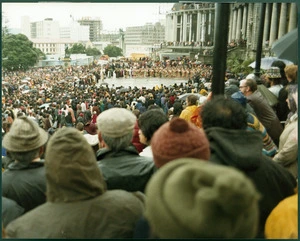 Photograph of Māori Land March demonstrators outside the Parliament Buildings in Wellington