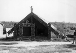 Te Rauru meeting house, Whakarewarewa