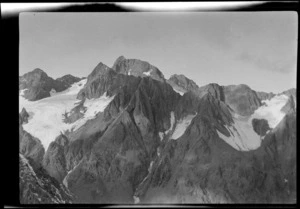 Mountain peaks and Lyell Glacier, Southern Alps, Canterbury Region