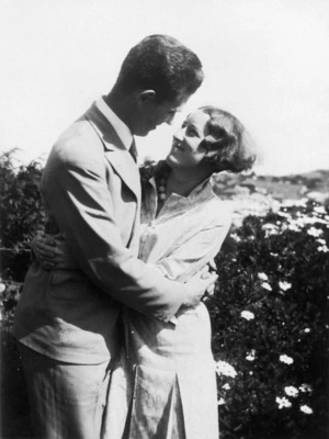 Sylvia Ashton-Warner and her husband, Keith Henderson