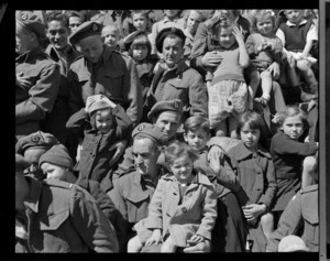 New Zealand soldiers with Polish refugee children, arriving in Wellington on board the General Randall