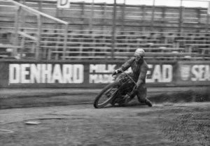 [Motorcycle rider at Kilbirnie Speedway]