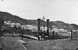 Davis, William Henry Whitmore :Photograph of the Hobson Street Bridge, Thorndon, Wellington