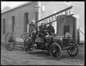 Firemen and fire engine, St Albans, Christchurch