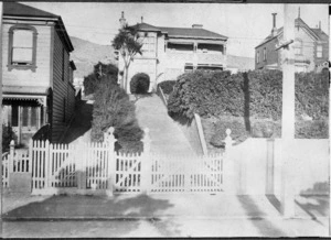 House of Robert Martin and family, 19 Kent Terrace, Wellington