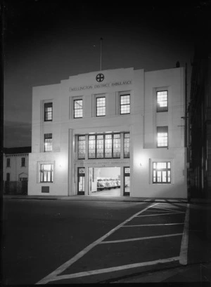 Turnbull, William, b. 1868 (Architect) : Wellington Free Ambulance building at night, Cable Street, Wellington