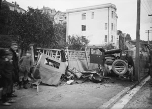 Car accident, Salamanca Road, Kelburn, Wellington.