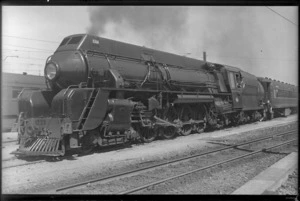 J class steam locomotive, New Zealand Railways no 1229, 4-8-2 type