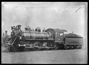 Ub class steam locomotive 282, 4-6-0 type.