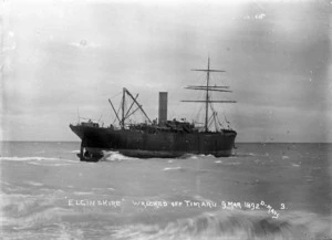 The wreck of the steam ship Elginshire, off Timaru