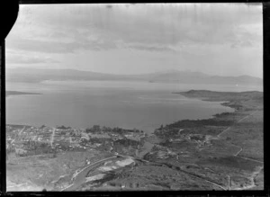 Lake Taupo and township
