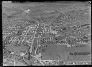 Te Kuiti, Waikato District, including housing, roads and a railway