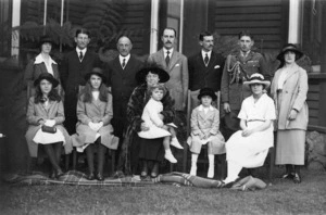 Lord Jellicoe with his family and staff