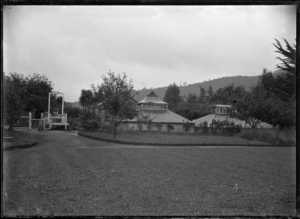 Bath houses at Kamo Springs, 1911.