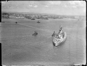 Ship HMS Howe berthing in Auckland