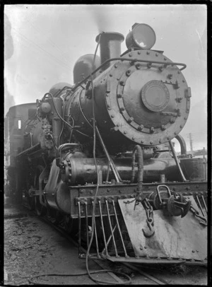 Front view of a Ud Class steam locomotive, 4-6-0 type, with Weir feed pump.